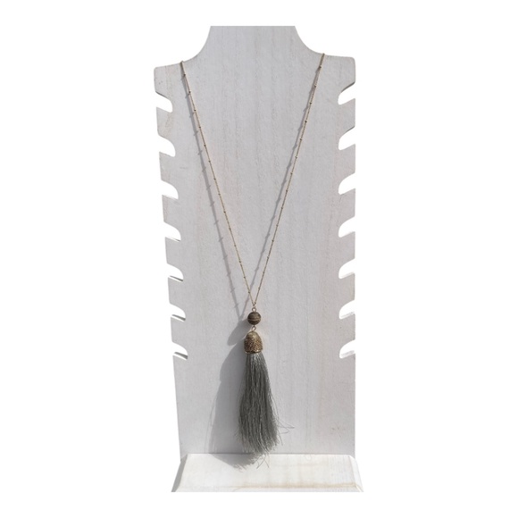 Tassel Necklace Gray and Goldtone 32” long dainty chain - Picture 2 of 6